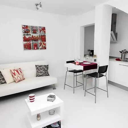 Lägenhet Estudio Lilu